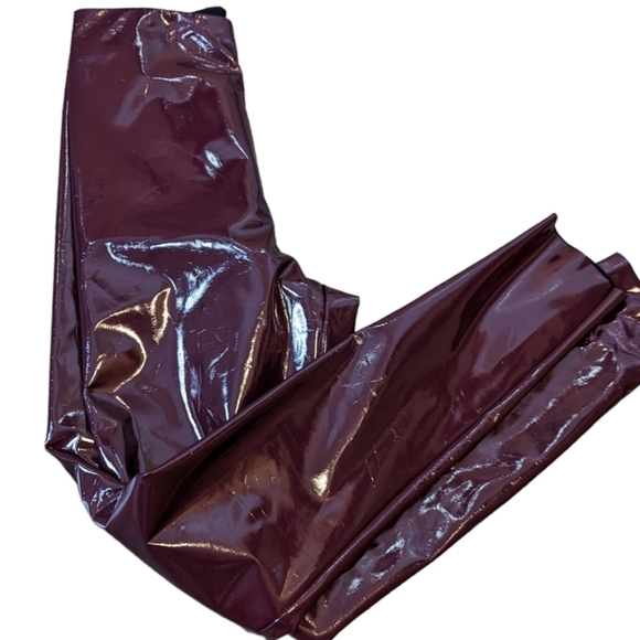 Control Top Faux Burgundy Patent Leather Leggings... Size Large fits (12-14) - Picture 5 of 7